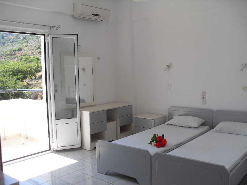 Iraklis Apartments Stalida Exterior photo