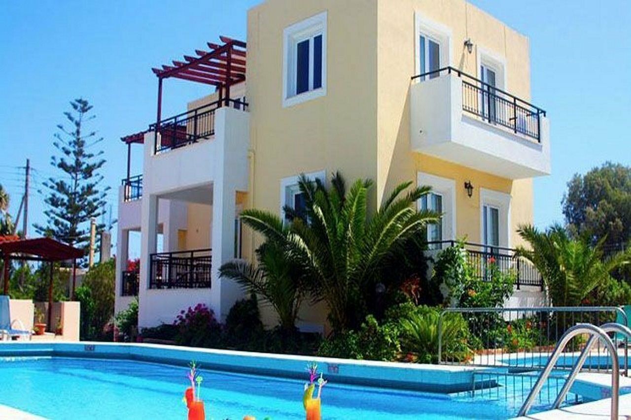 Iraklis Apartments Stalida Exterior photo